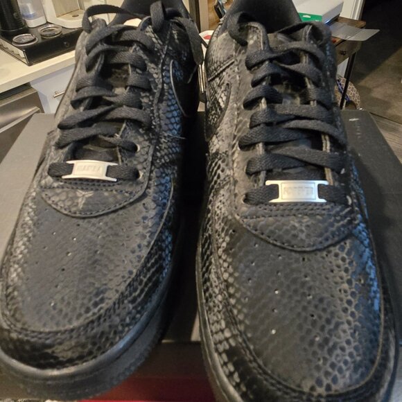 Nike Air Force 1 Low Kobe Triple Black Mens IB0018003 Size 10 2025 NEW - Picture 6 of 16